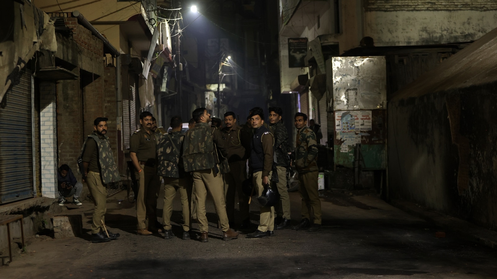 Three shot dead in Sambhal clashes, team at mosque for second survey