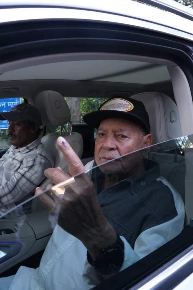 Salim Khan- Mumbai voting