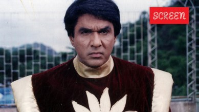 A video of Shaktimaan actor Mukesh Khanna scolding paparazzi during a press meet has gone viral, further cementing his controversial public image.