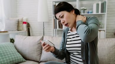 Prolonged smartphone use leads to musculoskeletal pain, often associated with aging. (Image: FreePik)