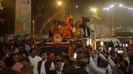 Yogi holds roadshow to campaign for bypoll candidate in Ghaziabad