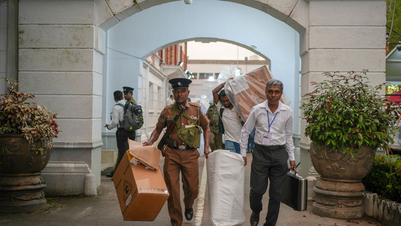 Sri Lankan president’s coalition set for majority in snap election | News Today News Sri Lankan president’s coalition set for majority in snap election | News Today News