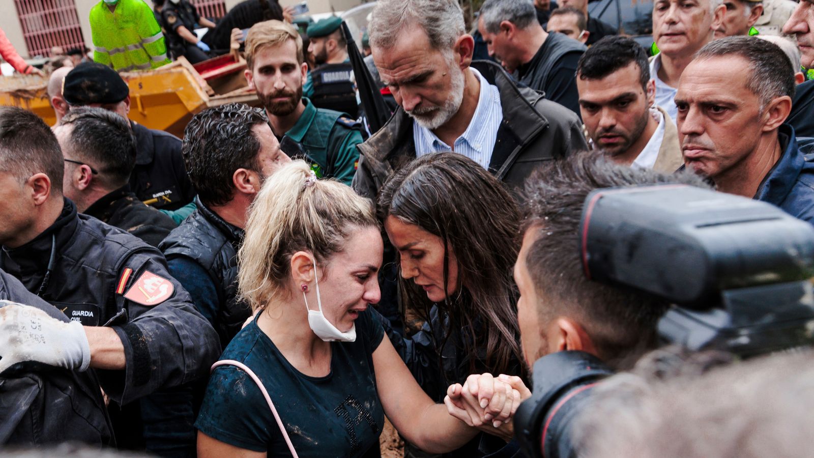 Spain’s King And Queen Pelted With Mud During Visit To Flood-ravaged ...