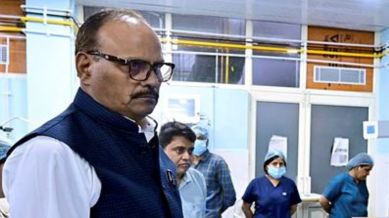 Uttar Pradesh road markings with lime powder