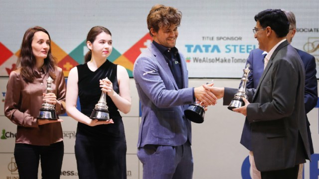 Magnus Carlsen recovers from wobble to complete double in Kolkata ...