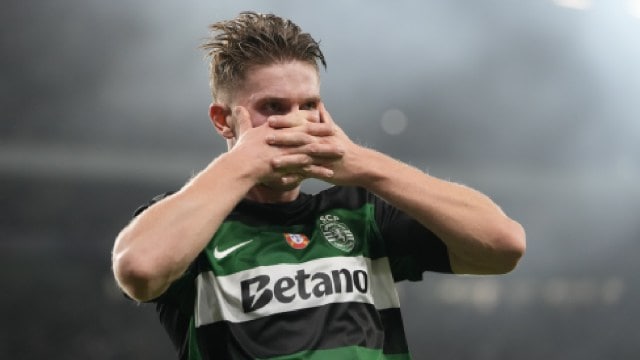 Sporting's Viktor Gyokeres celebrates aft  scoring during the UEFA Champions League opening   signifier   shot    lucifer  betwixt  Sporting and Manchester City successful  Lisbon, Portugal, Tuesday, November 5, 2024. (AP Photo)