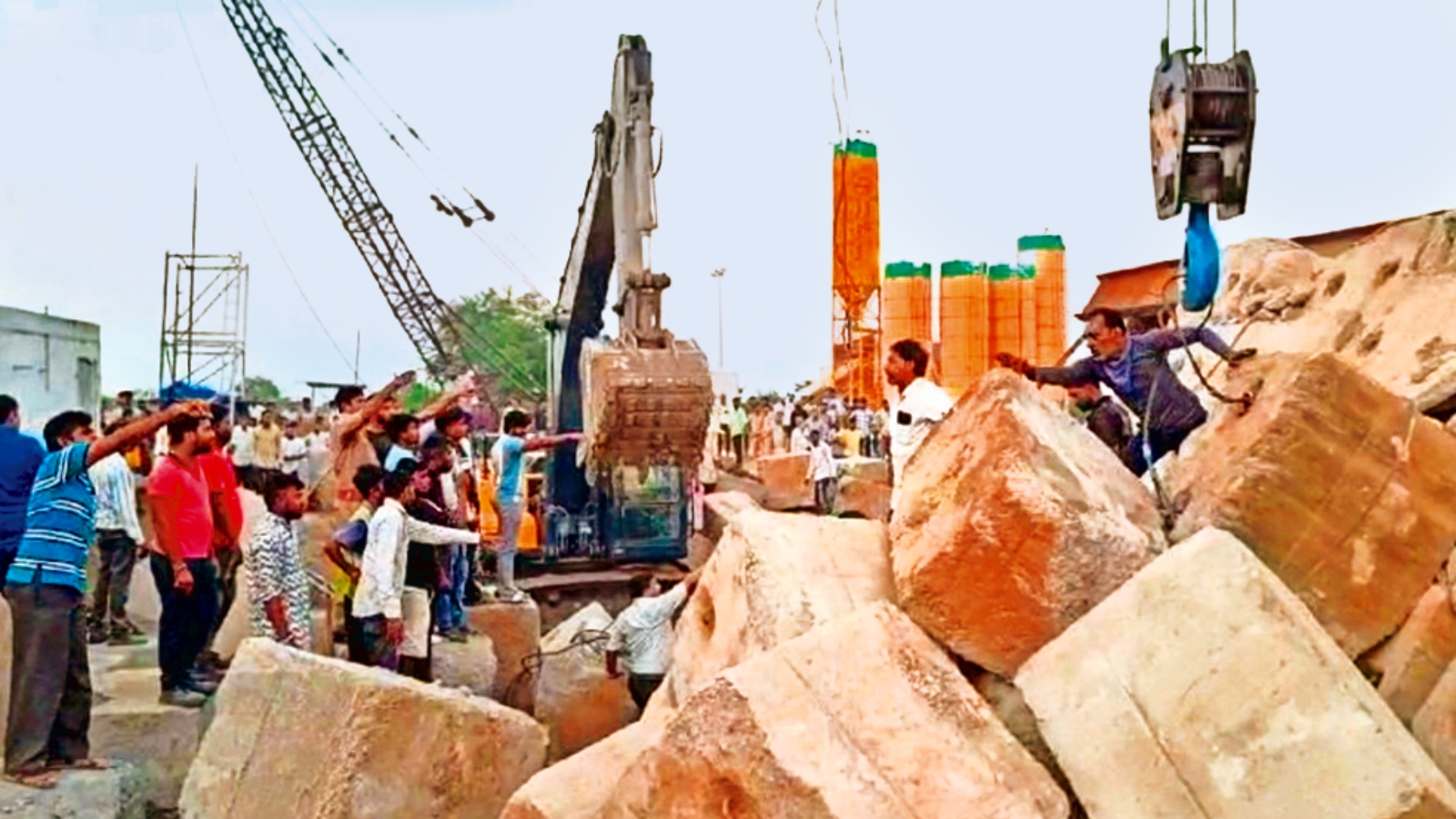 Workers dead Gujarat bullet train site, Mumbai Ahmedabad bullet train corridor project, Gujarat Anand bullet train, Gujarat NHSRCL