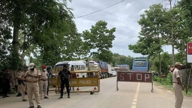 According to Kaliabor Sub-Divisional Police Officer (SDPO) Rupjyoti Dutta, the incidental  took spot  erstwhile   the Congress leaders were addressing the nationalist   astatine  Puthikhaiti colony   aft  inaugurating a caller   predetermination  bureau   connected  Tuesday night. samaguri