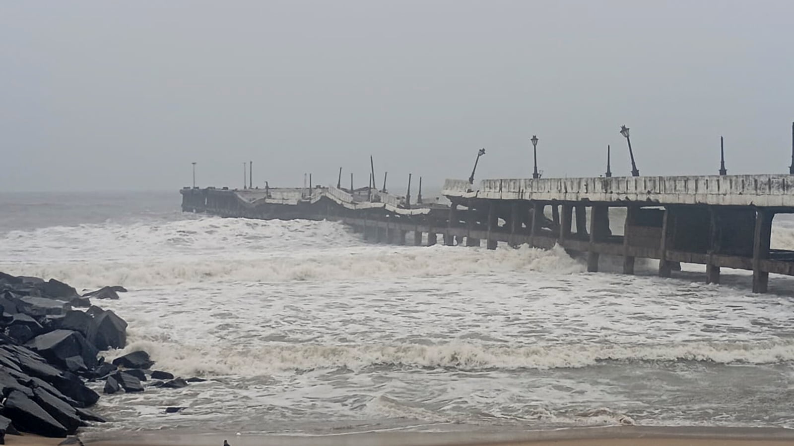 Cyclone Fengal LIVE Tracker, Tamil Nadu Chennai Weather Forecast Today ...