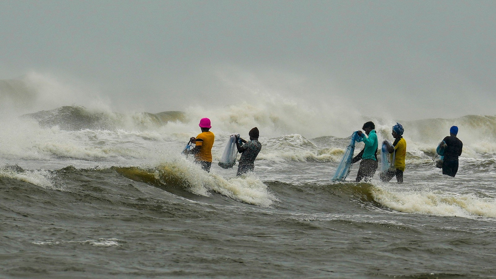 Cyclone Fengal Tracker LIVE Updates: Landfall Likely In A Few Hours ...