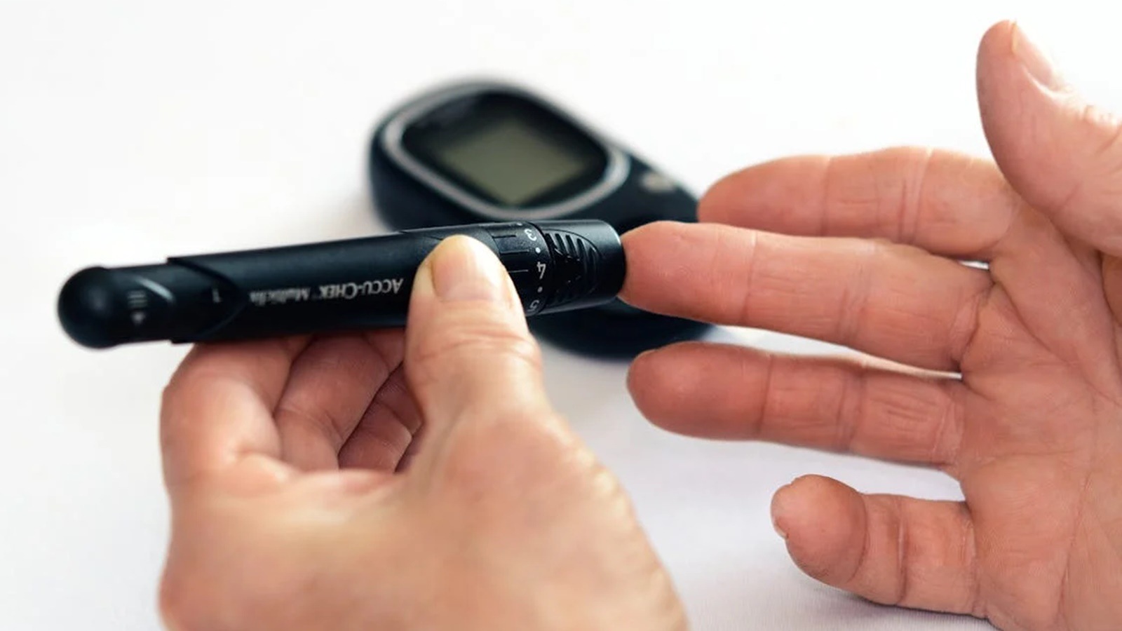 Skipping breakfast can set off a cascade of physiological and psychological effects, complicating blood sugar management and increasing the risk of long-term complications.