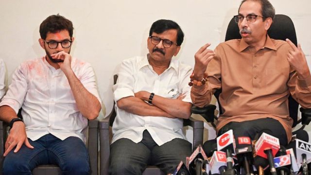 Shiv Sena (UBT) main  Uddhav Thackeray with enactment      leaders Sanjay Raut and Aaditya Thackeray during a property   league  aft  the results of the Maharashtra Assembly elections, successful  Mumbai, Saturday, Nov. 23, 2024. (PTI Photo)