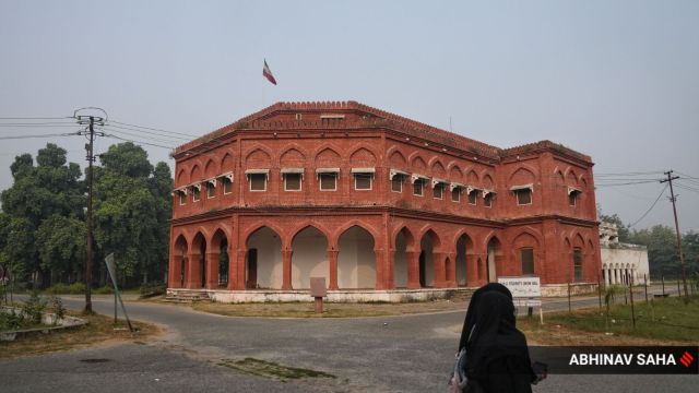 On the question of AMU’s minority status, Justice Kant agreed that the case should be referred to a separate bench. However, he disagreed with the criteria laid down by the majority for determining this status.