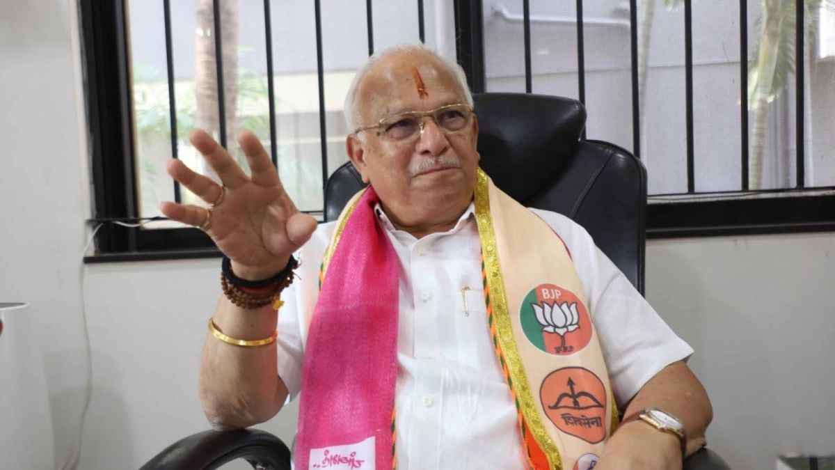 BJP candidate Sudhir Gadgil in Sangli assembly constituency contesting against Prithviraj Patil of Congress and Congress rebel Jayashree Patil contesting as an Independent. (Express Photo By Pavan Khengre)