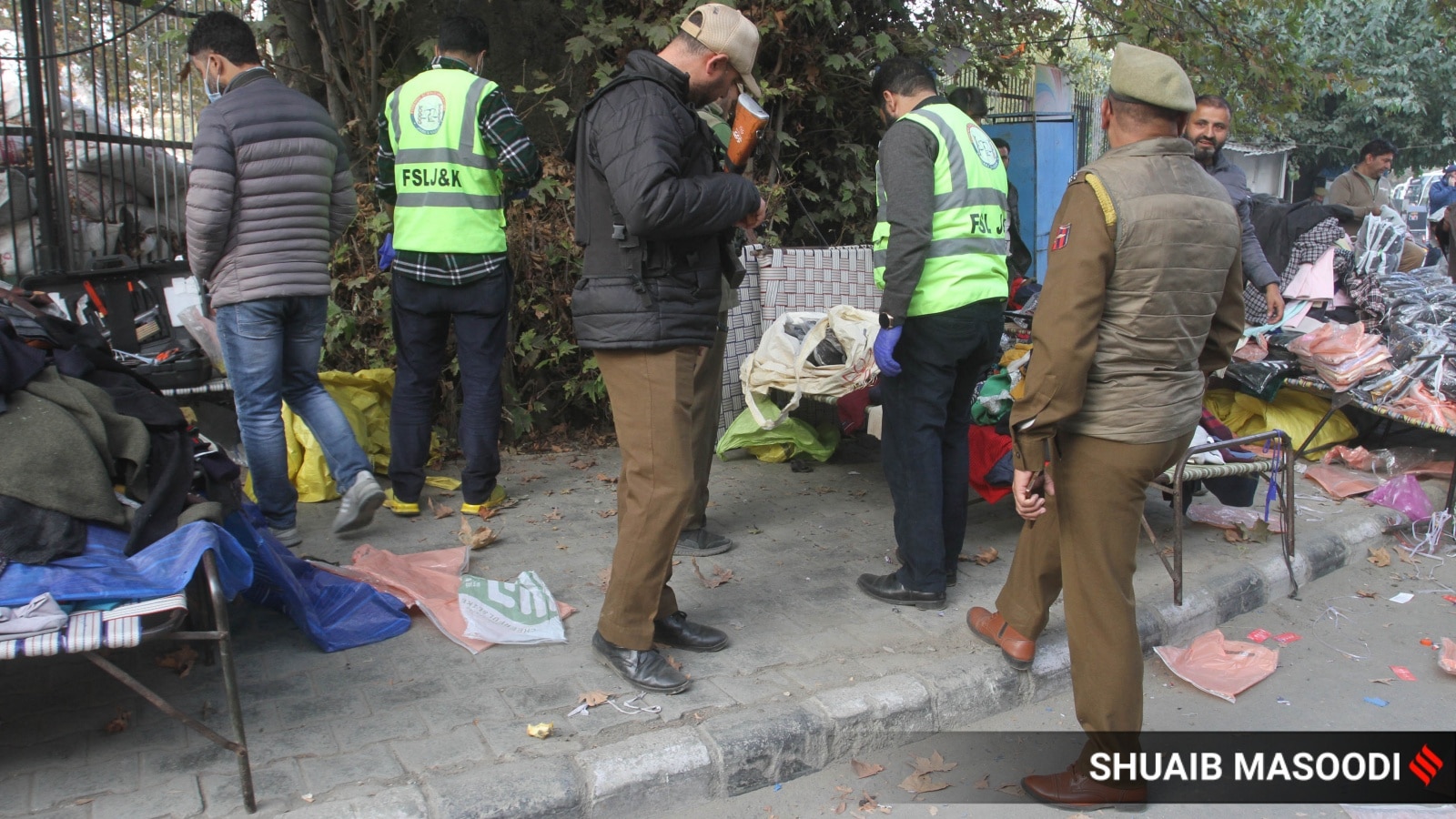 Grenade Attack Injures 12 Shoppers in Srinagar