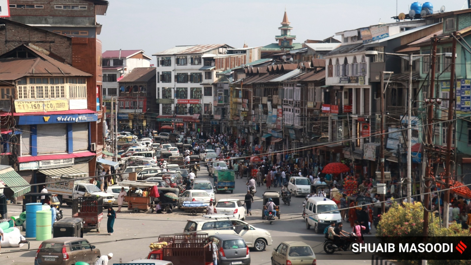 Grenade Attack Injures 10 in Srinagar Market