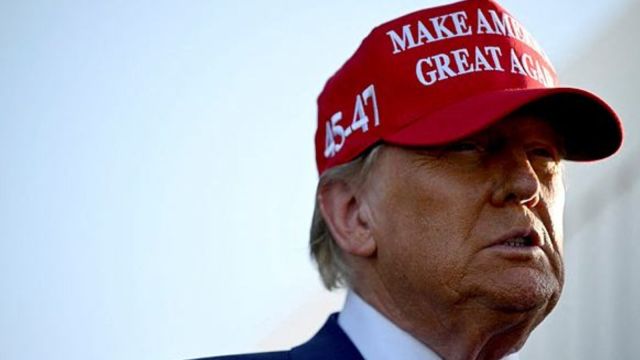 U.S. President-elect Donald Trump attends a viewing of the motorboat  of the sixth trial  formation  of the SpaceX Starship rocket, successful  Brownsville, Texas, U.S.