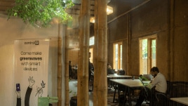 Control Z offers 18-month warranty on used smartphones, which is longer than the official warranty period. (Image Source; Control Z)