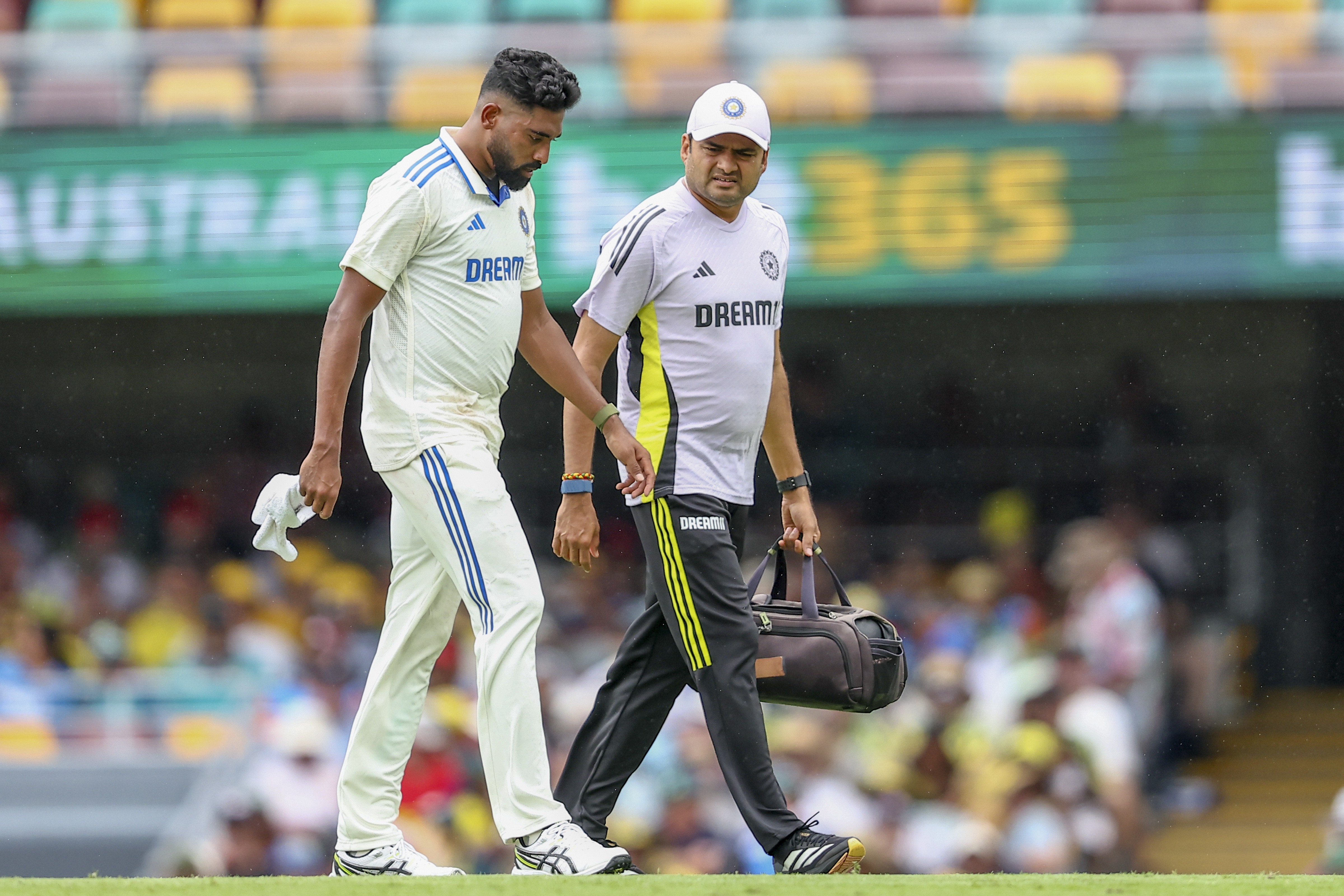 Mohammed Siraj is bowling with a niggle in Brisbane Test: Jasprit Bumrah