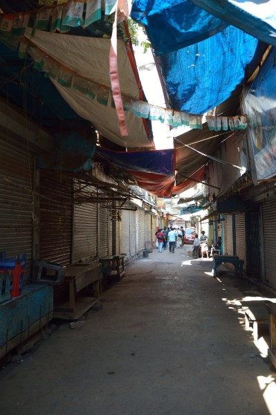 Armenian Street in North Calcutta (Source: Wikimedia Commons)