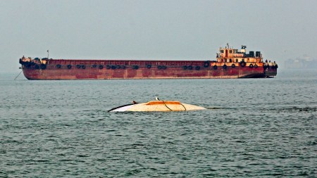 navy boat crash, Ferry, Mumbai boat capsize, Mumbai ferry capsized, Mumbai ferry capsize, Mumbai coast, Elephanta Island, Navy speedboat, Mumbai news, Maharashtra news, Indian express, current affairs
