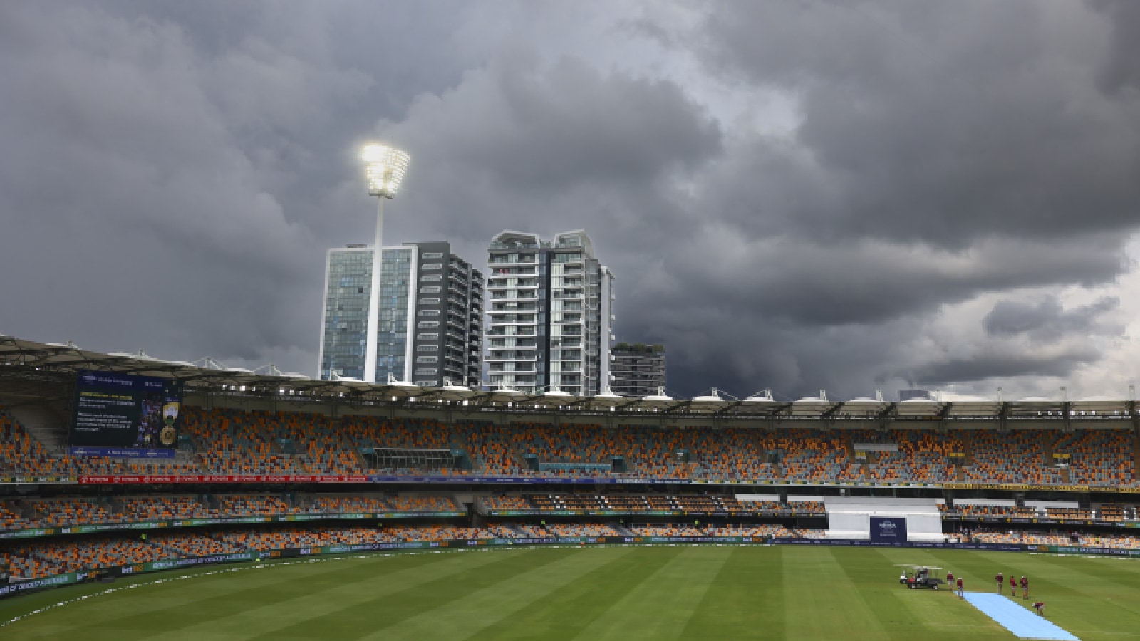 WATCH VIDEO: Why was play stopped in Brisbane despite no showers early on Day 5 morning