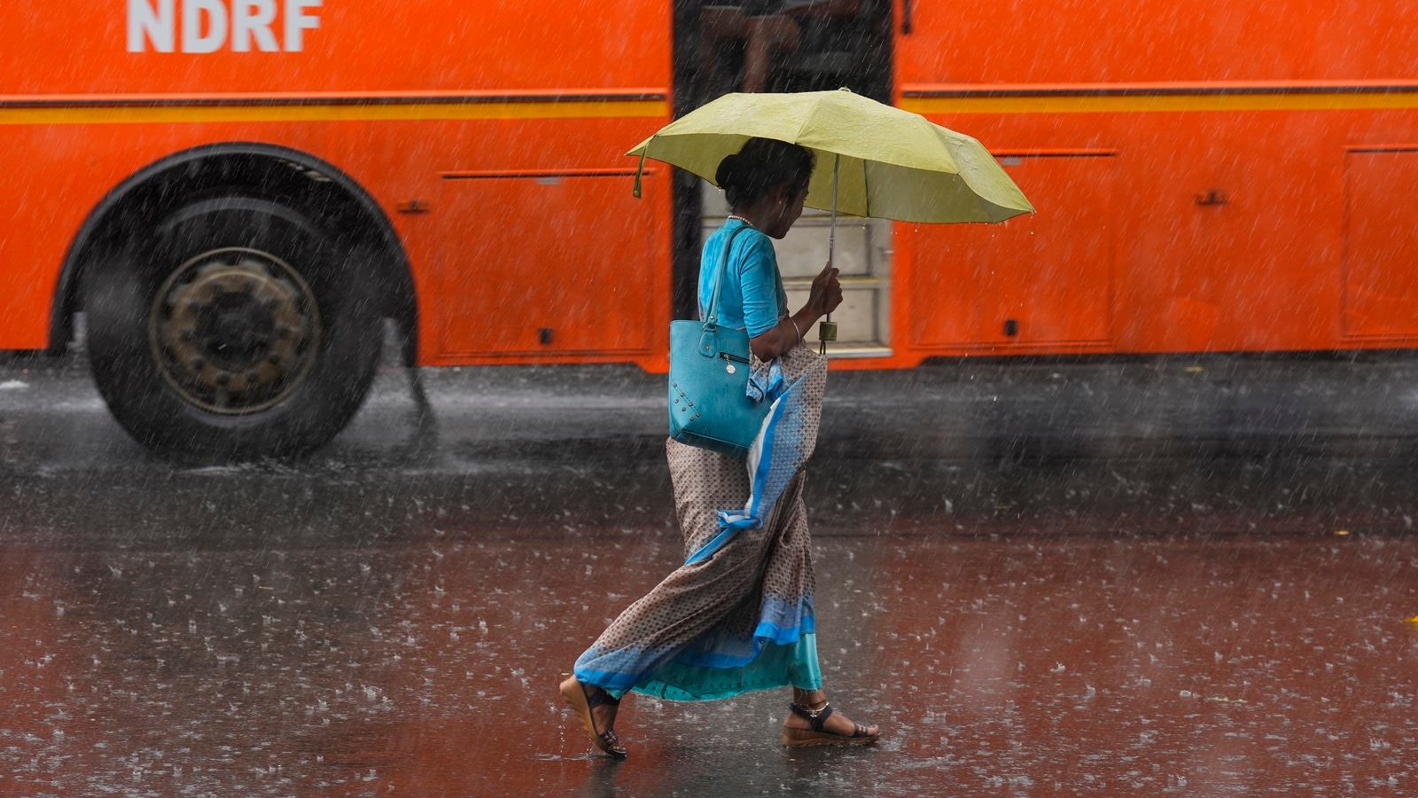 Chennai Rains Highlights: Schools in parts of Tamil Nadu, Puducherry ...