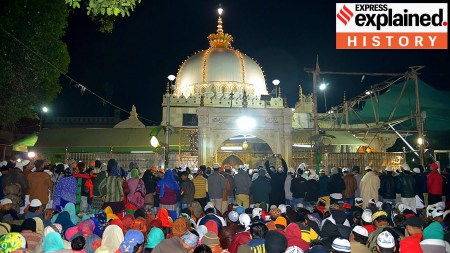 ajmer dargah, ajmer dargah sharif, shiva temple beneath dargah, ASI, Hindu sena chief vishnu, ajmer dargah, court issues notices, archaeological survey of india, ajmer dargah committee, hindu temple under ajmer dargah, ajmer dargah survey,ajmer dargah conflict, ajmer mosque, ajmer sharif history, khwaja moinuddin chisti shrine, ajmer sharif news, rajasthan news indian express explained, current affairs