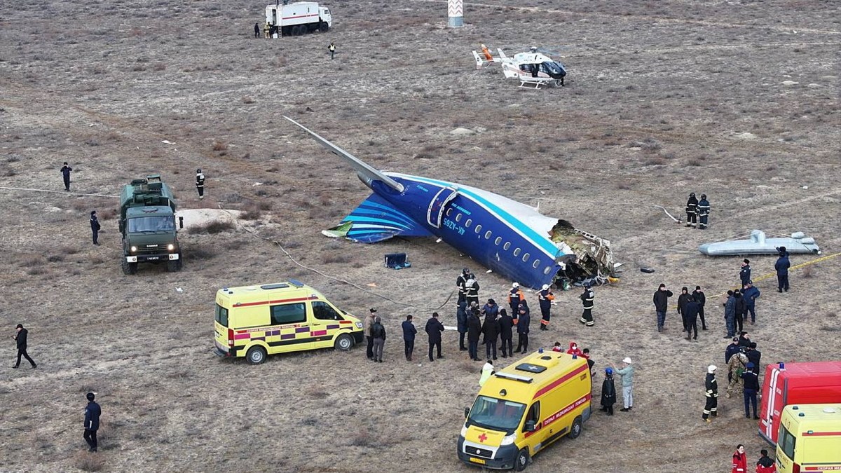 Azerbaijan Airlines Kazakhstan plane crash