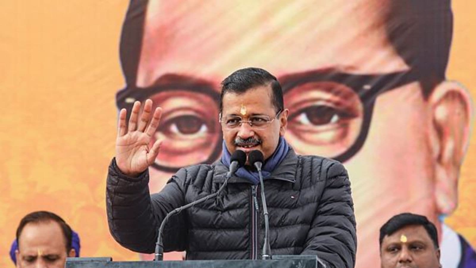 Delhi News Live Updates: ‘Sheesh Mahal’ vs ‘Raj Mahal’ row intensifies between BJP & AAP amid run-up to Assembly polls | Delhi News
