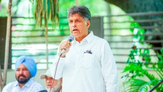 Tewari raised the issue before the Ministry of Housing and Urban Affairs in the Lok Sabha.