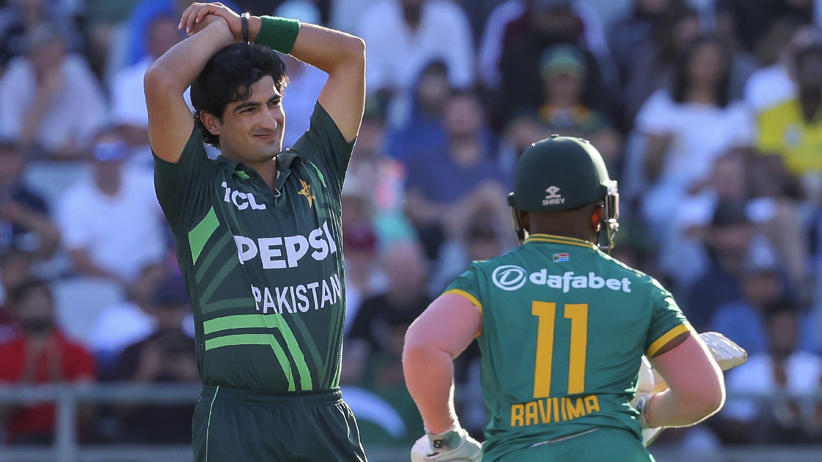 South Africa trails Pakistan in final ODI cricket match.