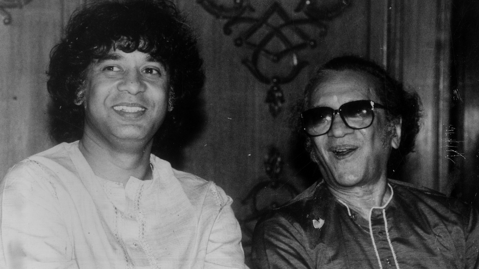 tributes pour in for zakir hussain