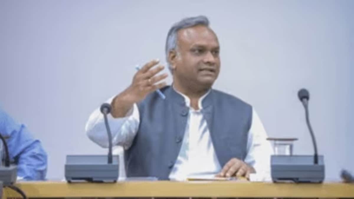 Contractor's suicide: Karnataka BJP demands CBI probe and minister Priyank Kharge's ouster | Bangalore News - The Indian Express