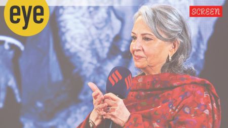 Sharmila Tagore at SCREEN live