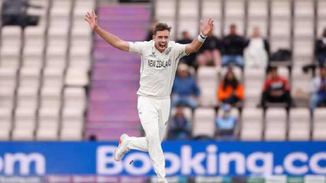 Tim Southee gives his retirement speech after New Zealand trump England in Hamilton (Reuters)