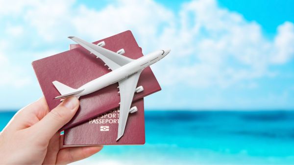 Top 10 Most Googled travel destination of 2024 in India (Source Canva) (1)