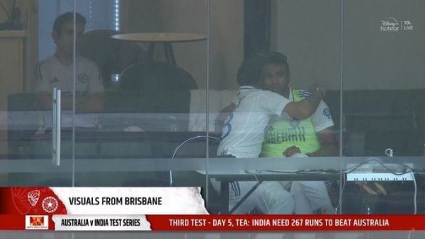 Ashwin and Virat Kohli in the dressing room on Day 5. (Hotstar screengrab)