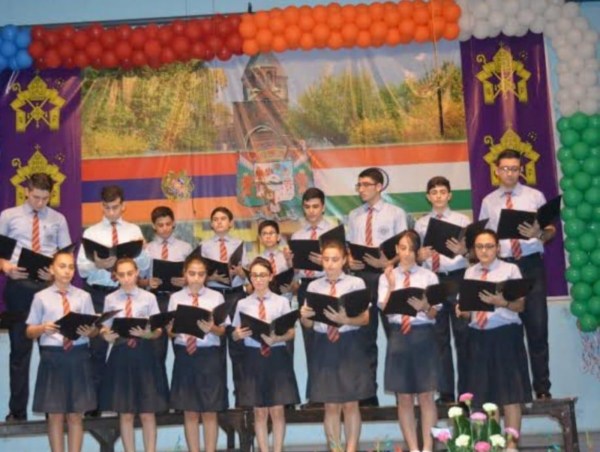 Sunday Service at the Armenian Church of the Holy Nazareth (Source: Zareh Stephen)