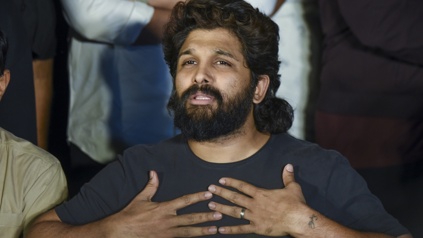 Allu Arjun Extends Aid for Pushpa 2 Stampede Victim