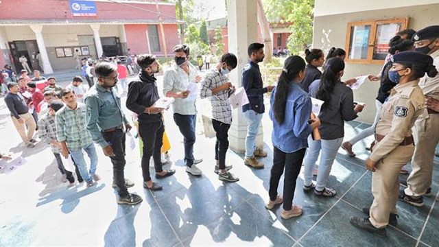 Over 1,400 candidates scored antagonistic  marks successful  precocious    held BPSC exam