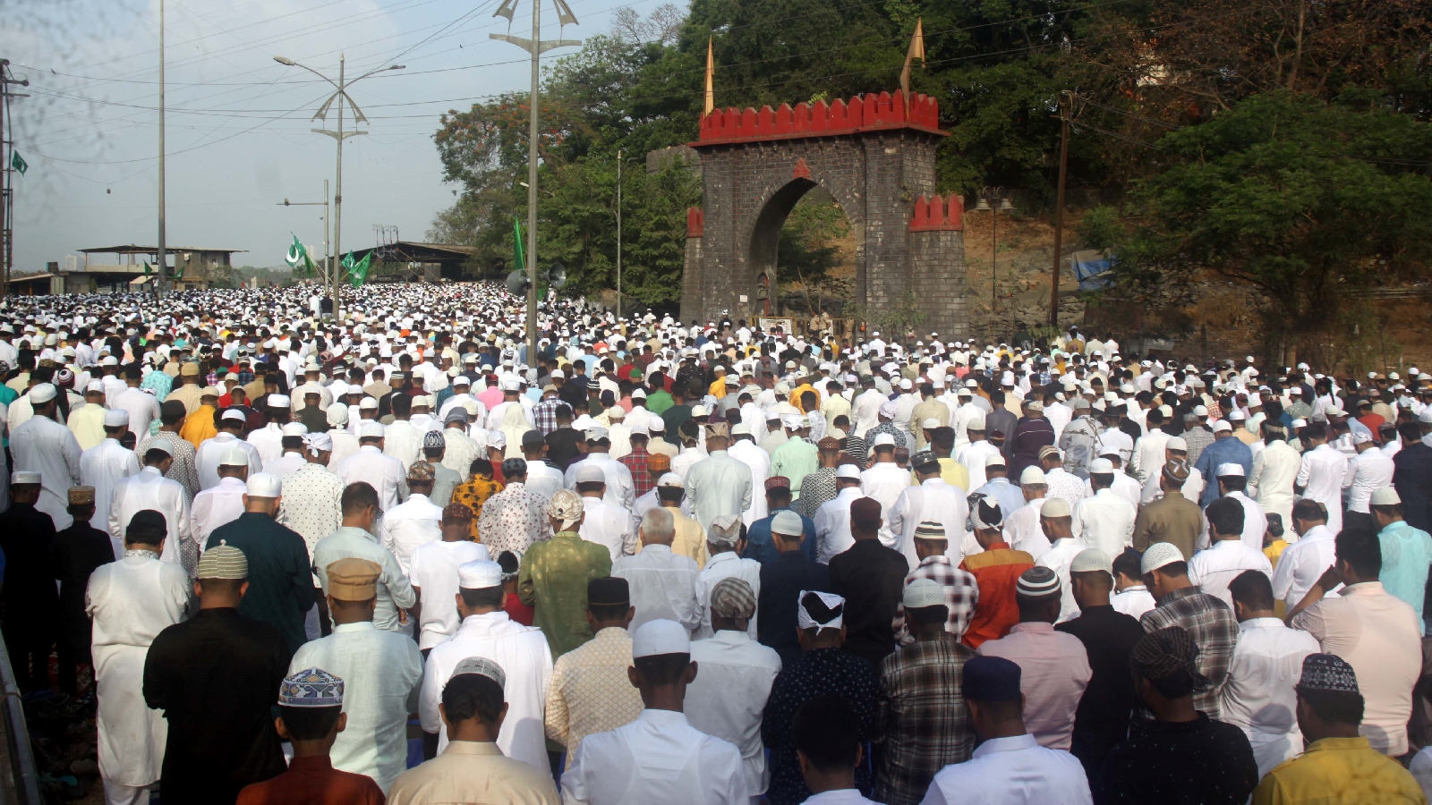 Muslims praying at the Eidgah at Durgadi Fort during Eid in 2022. An Eidgah is a space where Muslims gather to perform Eid prayers twice a year. (Express photo by Deepak Joshi)