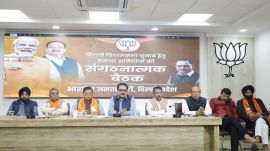 An important organisational meeting was held today at the state headquarters to discuss preparations for the Delhi Assembly elections. Key strategies for upcoming programmes and campaigns were reviewed, with in-depth discussions on organisational issues. Senior leaders, including State President @Virend_Sachdeva ji, Election Co-in-charge @AtulGargBJP ji, and Election Steering Committee Convener @hdmalhotra ji, were present to guide the planning."