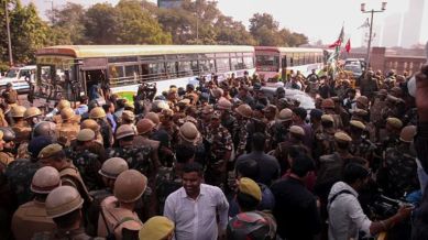 Additional Commissioner of Police (Law and Order) Shiv Hari Meena said that they arrested more than 160 protesters at around 1.30 pm (Photo/PTI)