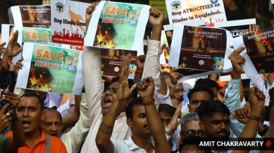 chinmoy das arrested, iskcon priest arrest, bangladesh