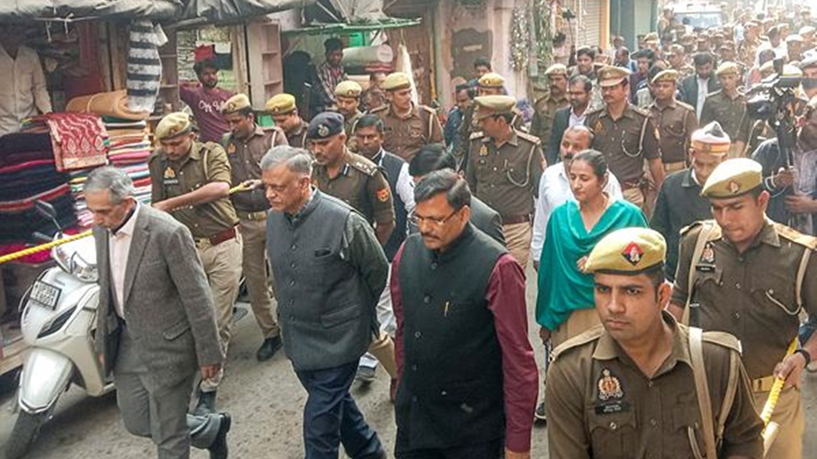 Mosque violence inquiry begins in Sambhal.