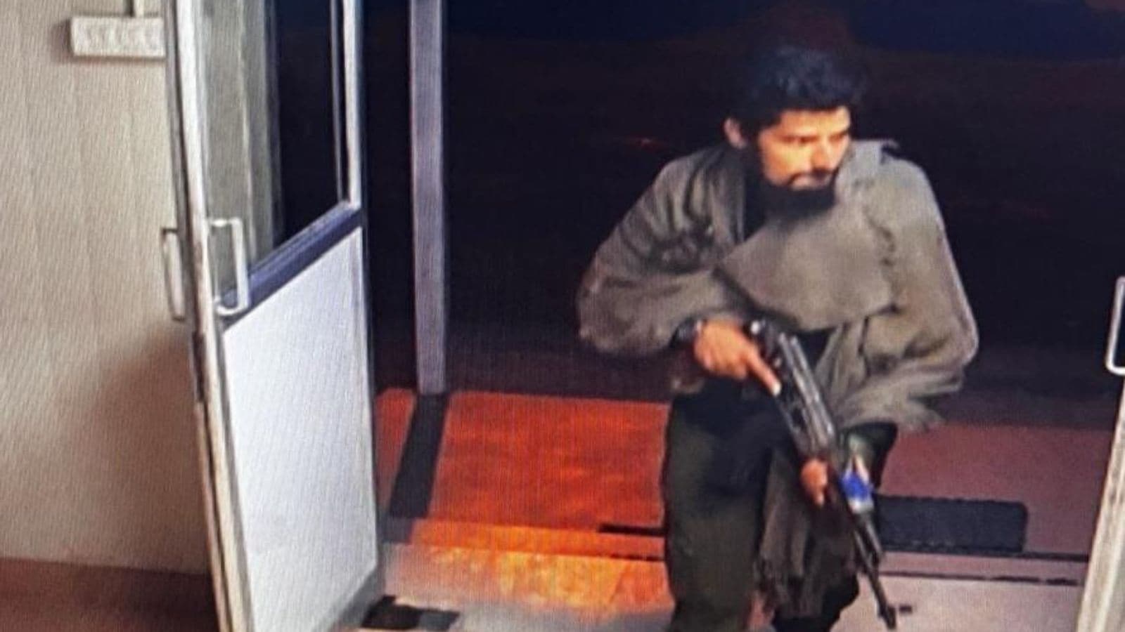 Lashkar militant, involved in Sonamarg killings, killed.