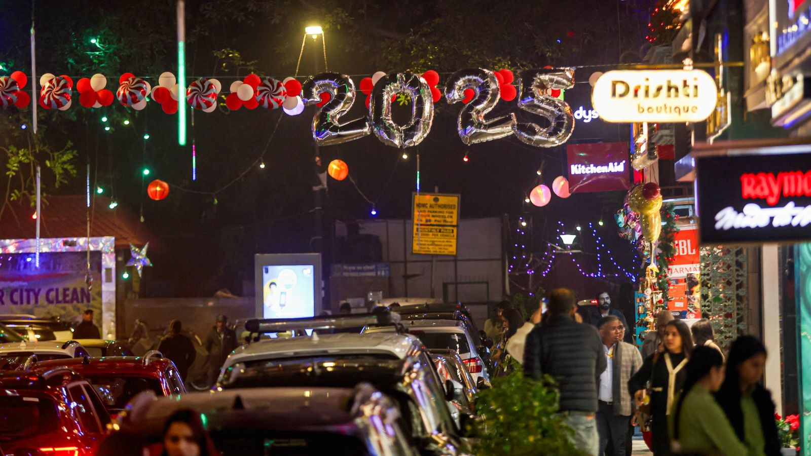 Happy New Year 2025 Celebrations, Wishes Images, Status, Photos Live