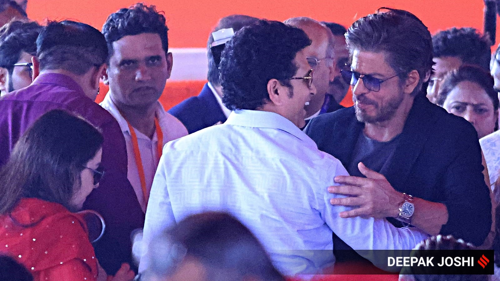 shahrukh khan, sachin tendulkar, maharashtra cm oath taking ceremony, devendra fadnavis, indian express