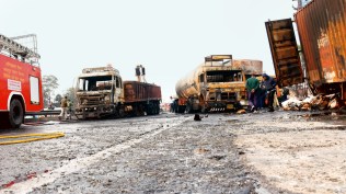 LPG tanker explosion, Jaipur highway LPG tanker explosion, Jaipur highway, Jaipur-Ajmer highway, Indian express news, current affairs